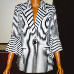 Metrostyle Bell Sleeve Striped Blazer in White and Navy Size 6 NWT